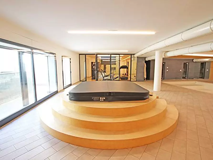 Immagine 43 di Villa in vendita  in via colombo a Treviolo