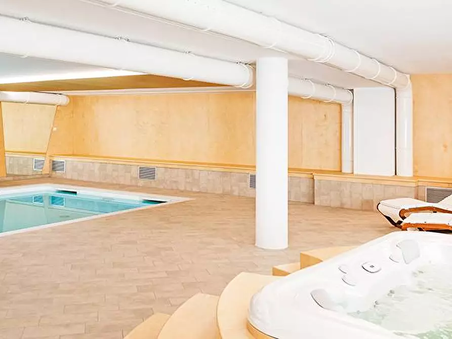 Immagine 46 di Villa in vendita  in via colombo a Treviolo