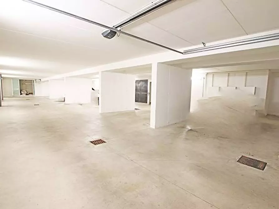 Immagine 47 di Villa in vendita  in via colombo a Treviolo