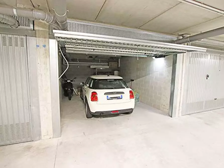 Immagine 23 di Appartamento in vendita  in via A. Maj a Bergamo