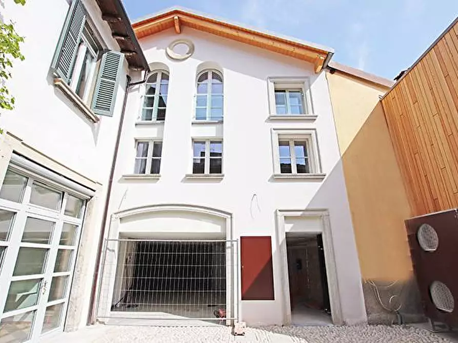 Immagine 25 di Attico in vendita  in via borgo palazzo a Bergamo