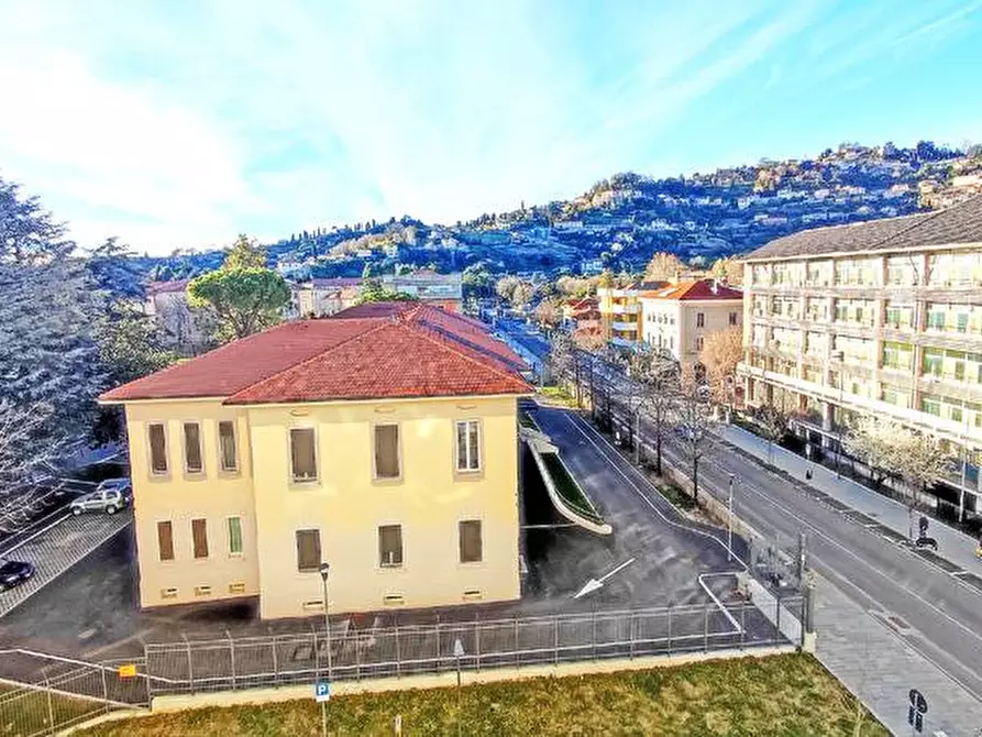 Immagine 17 di Appartamento in affitto  in via statuto a Bergamo