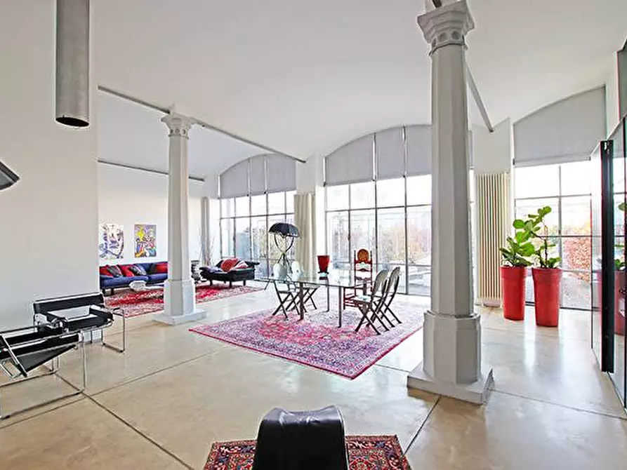 Immagine 1 di Loft/Open space in vendita  in via Gerolamo Acerbis a Alzano Lombardo