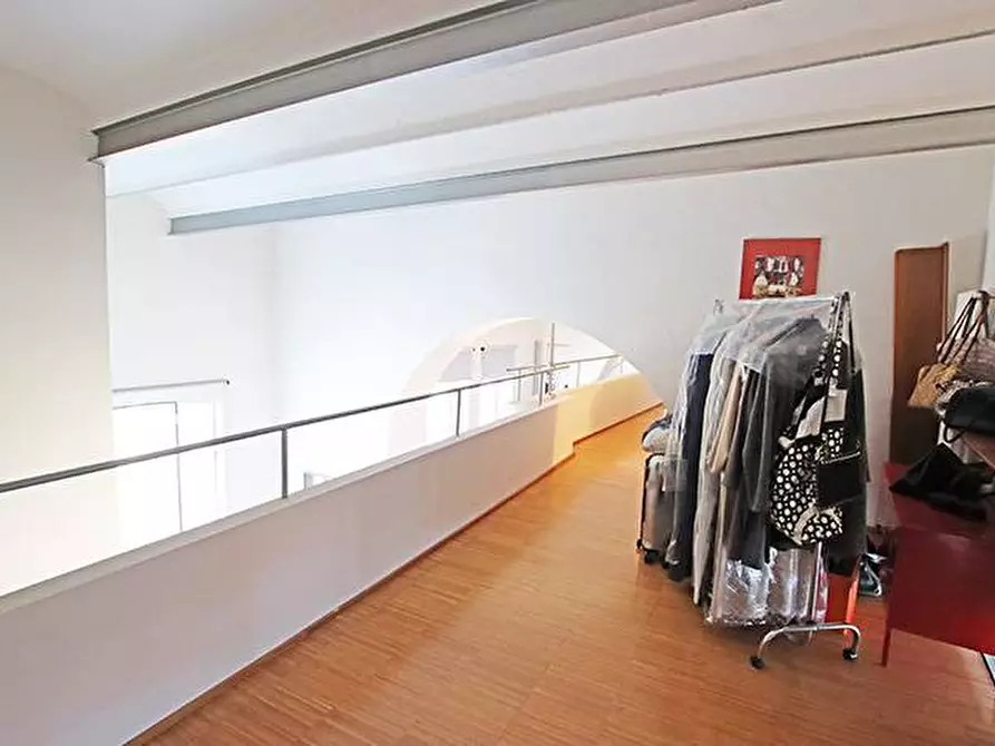 Immagine 22 di Loft/Open space in vendita  in via Gerolamo Acerbis a Alzano Lombardo