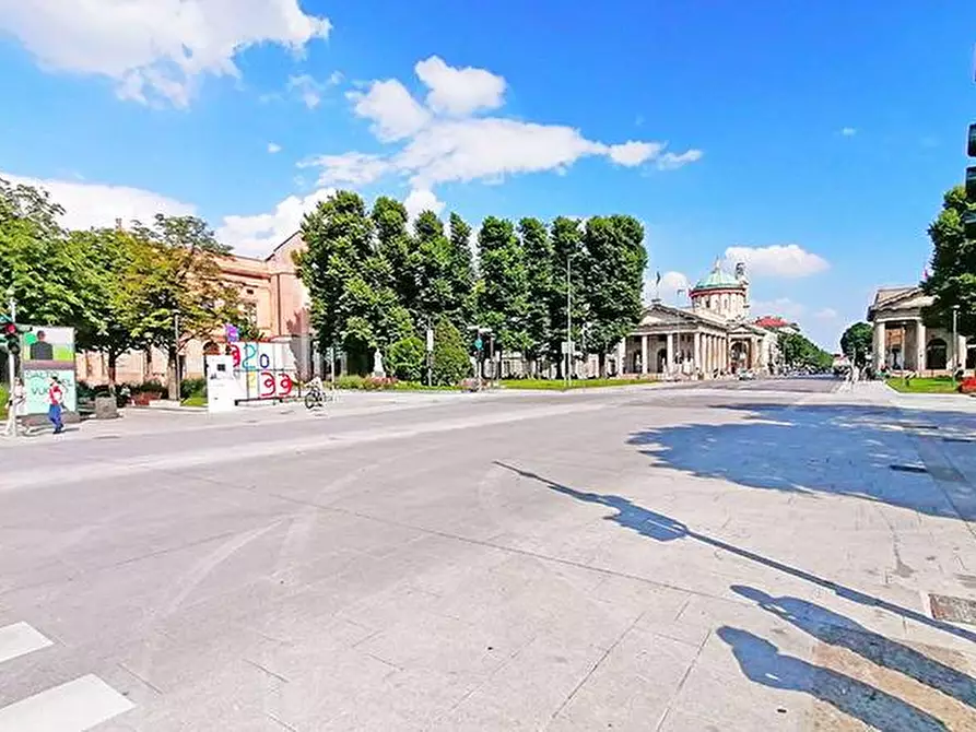 Immagine 2 di Albergo/B&B/Residence in vendita  a Bergamo