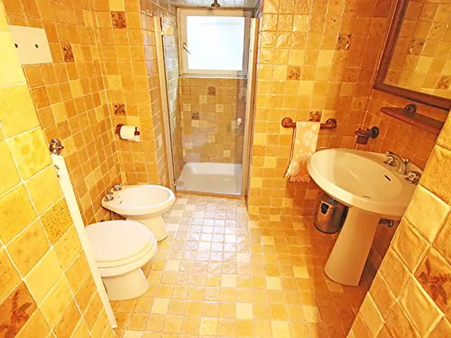 Immagine 41 di Villa in vendita  in via santa lucia a Bergamo