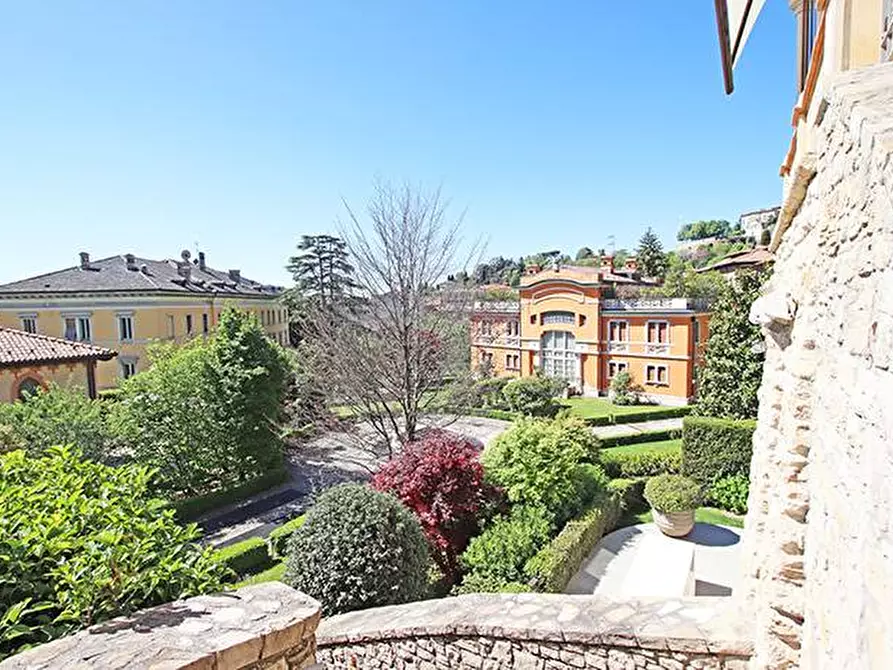 Immagine 6 di Appartamento in vendita  in Viale Vittorio Emanuele Ii a Bergamo