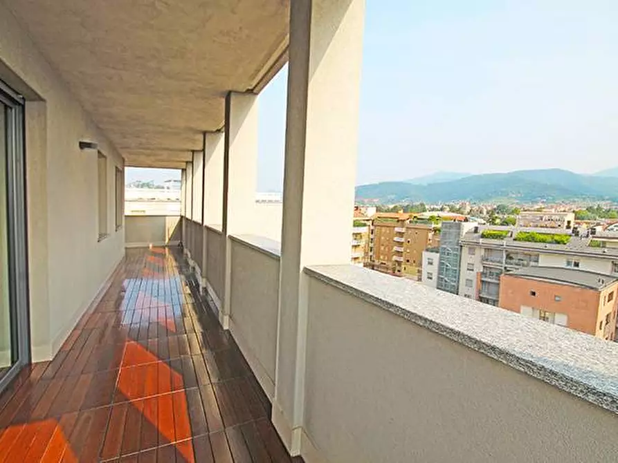 Immagine 2 di Attico in vendita  in via Gritti a Bergamo