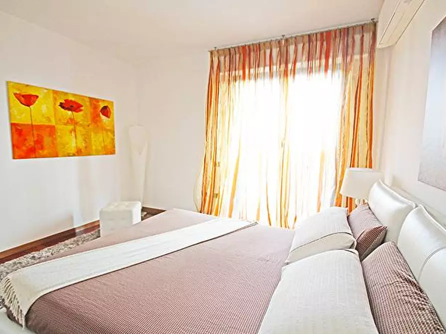 Immagine 20 di Attico in vendita  in via Gritti a Bergamo