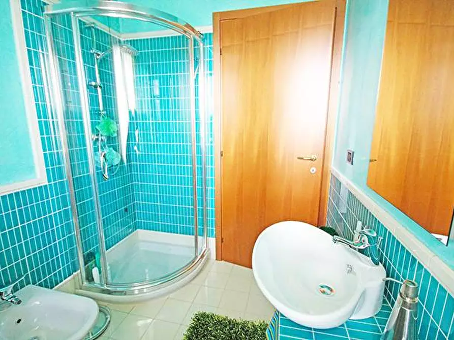 Immagine 25 di Attico in vendita  in via Gritti a Bergamo