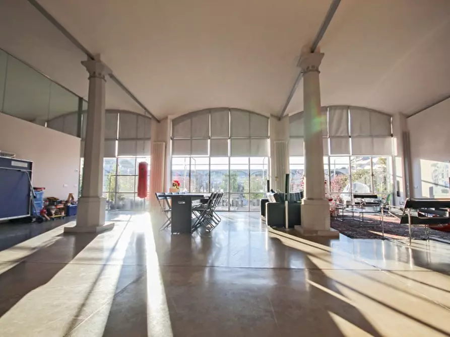 Immagine 2 di Loft/Open space in vendita  in via Gerolamo Acerbis a Alzano Lombardo