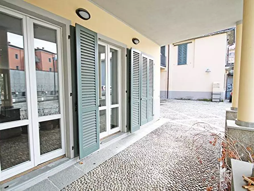 Immagine 6 di Negozio in vendita  in Via San Bernardino a Bergamo