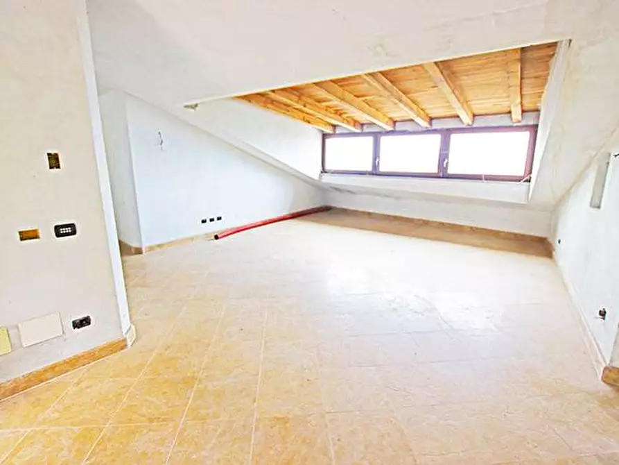 Immagine 29 di Villa in vendita  a Bergamo