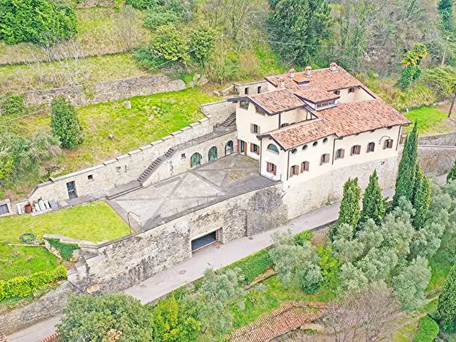 Immagine 9 di Villa in vendita  a Bergamo