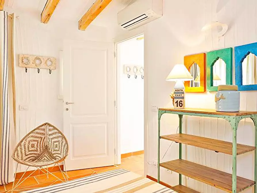 Immagine 38 di Villa in vendita  a Guasila