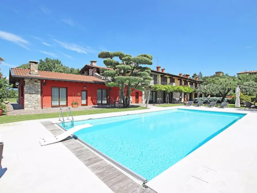 Immagine 7 di Villa in vendita  a Dalmine