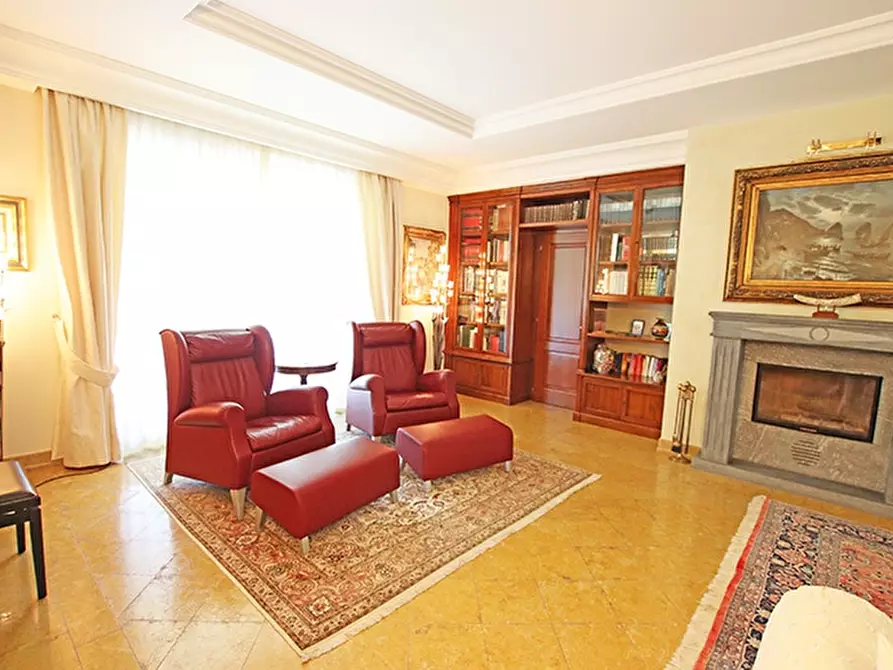 Immagine 19 di Villa in vendita  a Dalmine