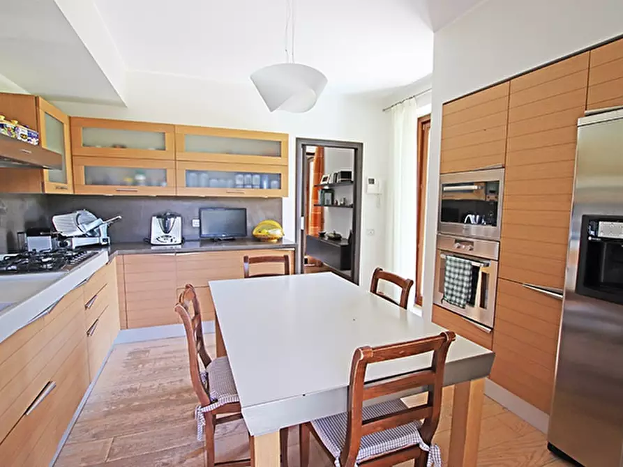 Immagine 31 di Villa in vendita  a Dalmine