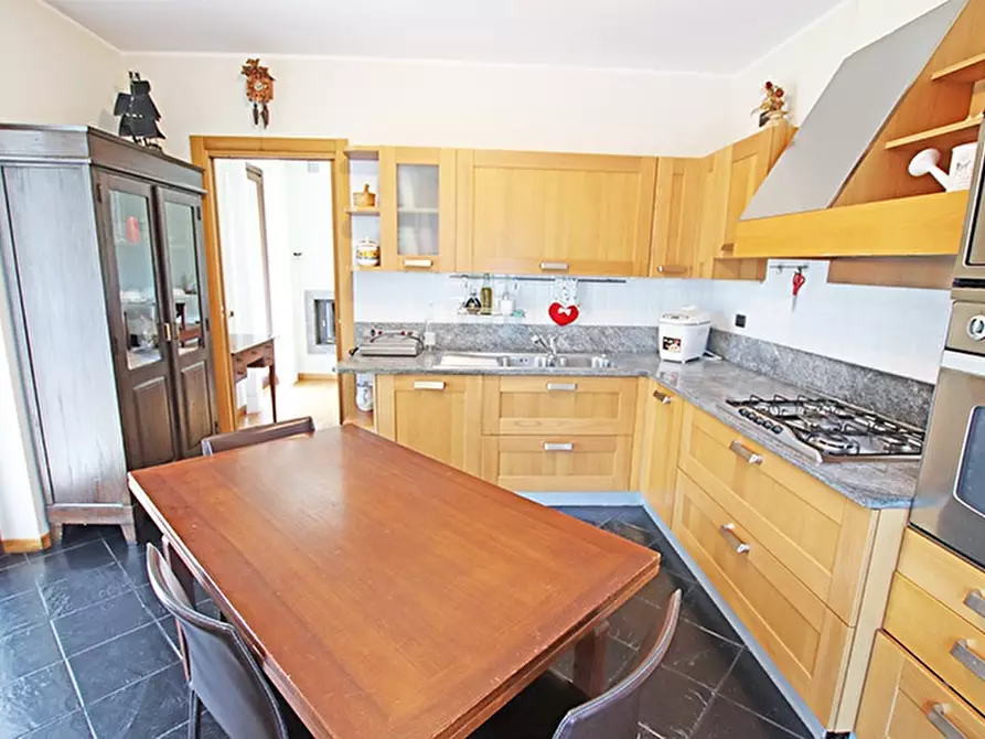 Immagine 36 di Villa in vendita  a Dalmine