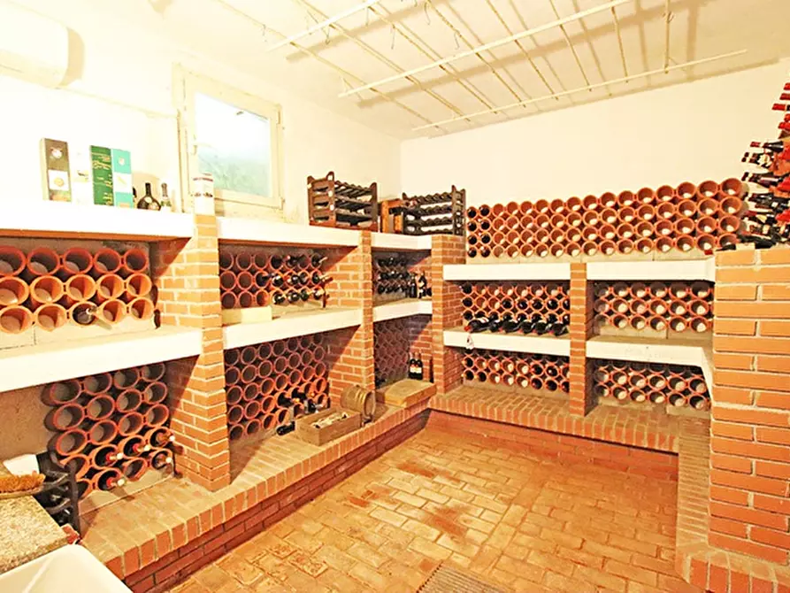 Immagine 39 di Villa in vendita  a Dalmine