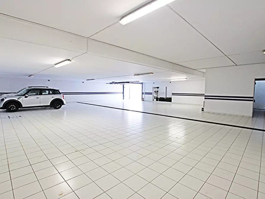 Immagine 41 di Villa in vendita  a Dalmine