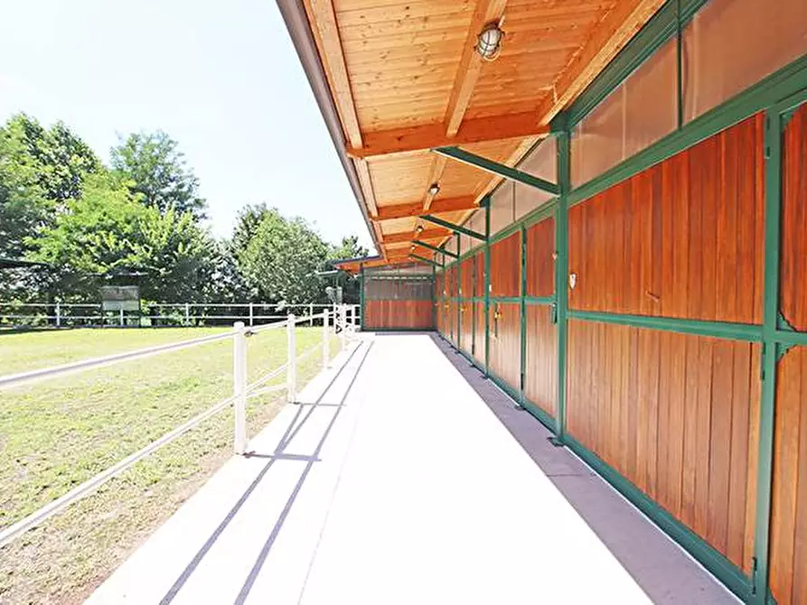 Immagine 45 di Villa in vendita  a Dalmine