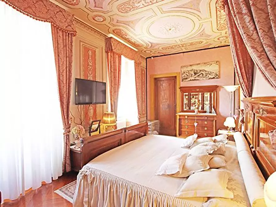 Immagine 13 di Villa in vendita  a Almenno San Bartolomeo