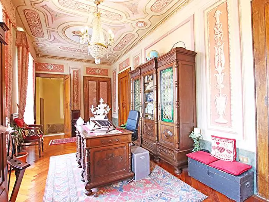 Immagine 14 di Villa in vendita  a Almenno San Bartolomeo