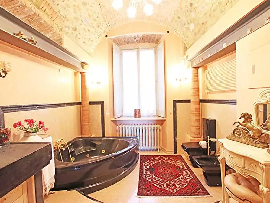 Immagine 17 di Villa in vendita  a Almenno San Bartolomeo