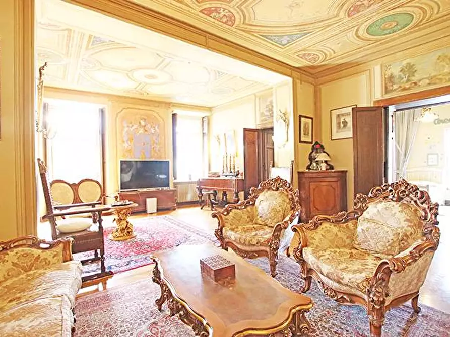 Immagine 19 di Villa in vendita  a Almenno San Bartolomeo