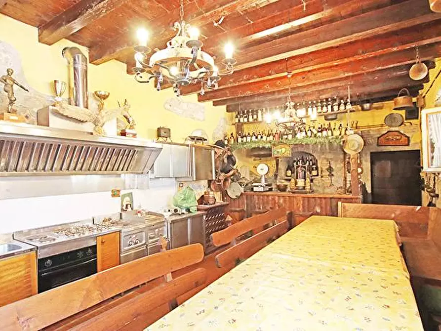 Immagine 22 di Villa in vendita  a Almenno San Bartolomeo