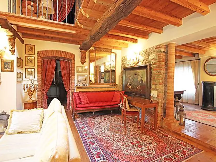 Immagine 25 di Villa in vendita  a Almenno San Bartolomeo