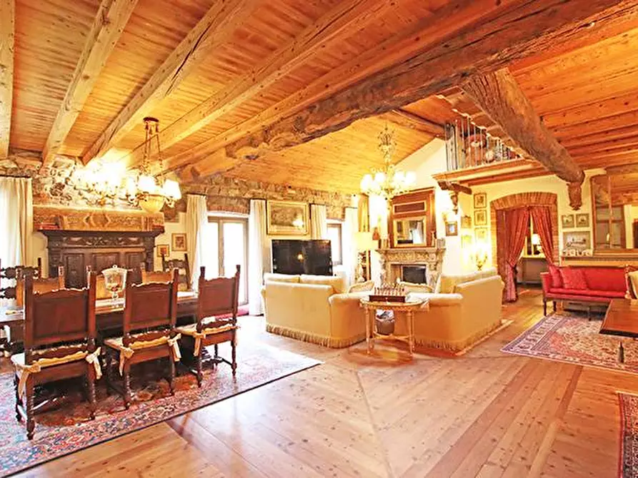 Immagine 31 di Villa in vendita  a Almenno San Bartolomeo