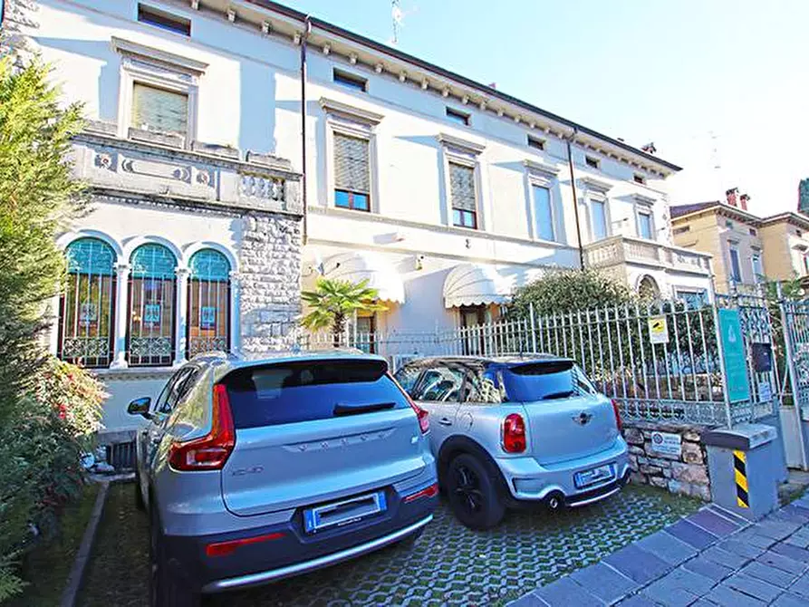 Immagine 2 di Appartamento in vendita  in via verdi a Bergamo