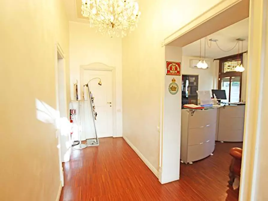 Immagine 9 di Appartamento in vendita  in via verdi a Bergamo