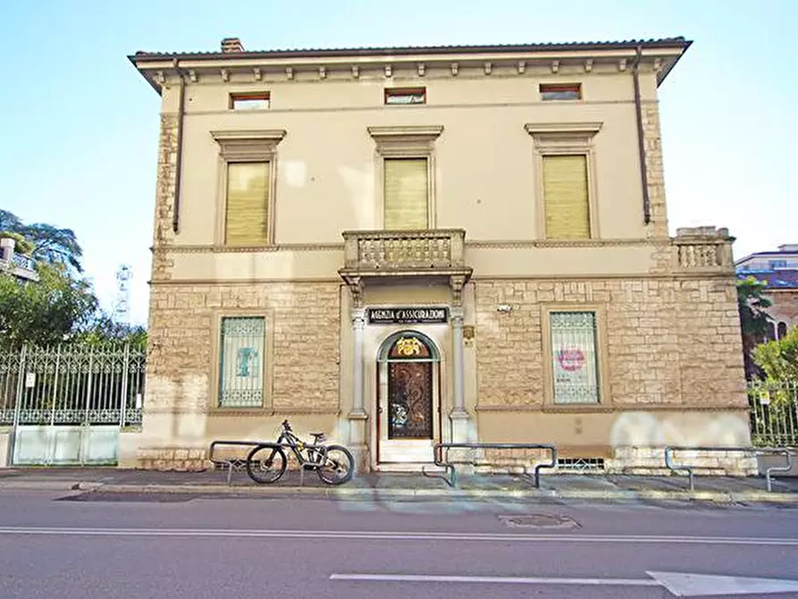 Immagine 6 di Ufficio in vendita  in via verdi a Bergamo