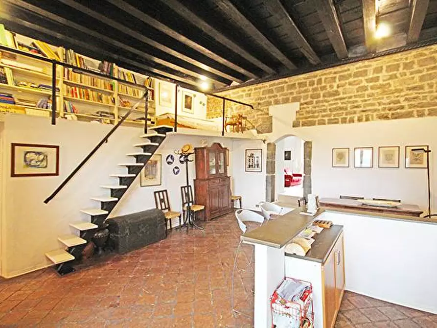 Immagine 10 di Appartamento in vendita  in piazza mercato del fieno a Bergamo