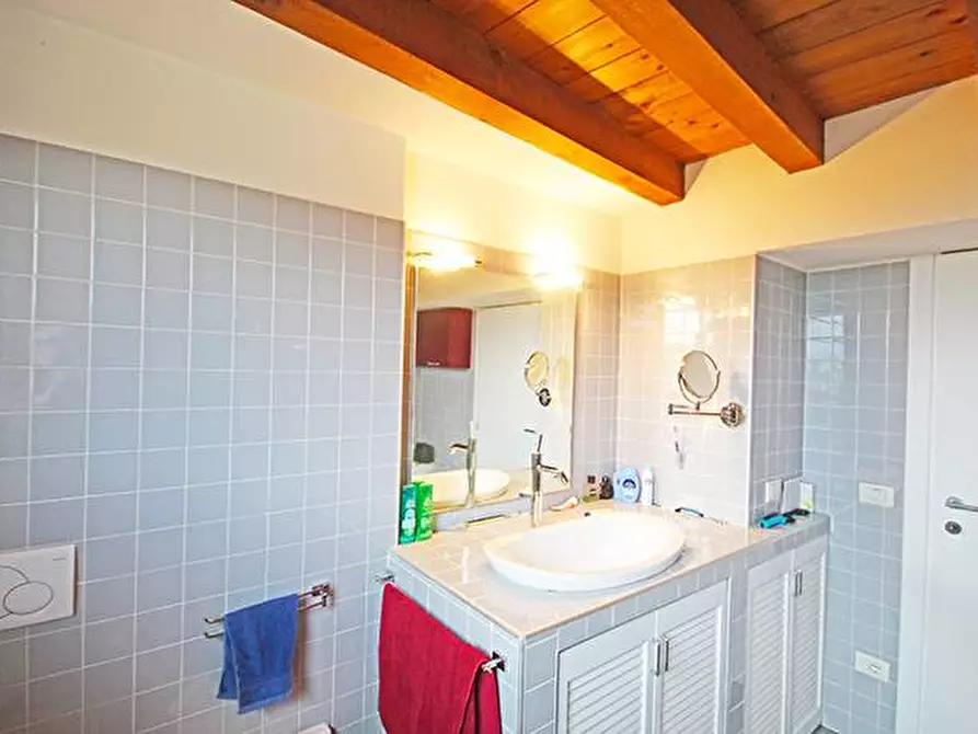 Immagine 21 di Appartamento in vendita  in piazza mercato del fieno a Bergamo