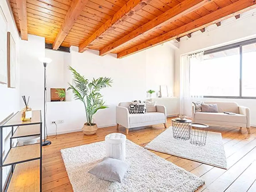 Immagine 12 di Attico in vendita  in via S. Alessandro 12 a Bergamo