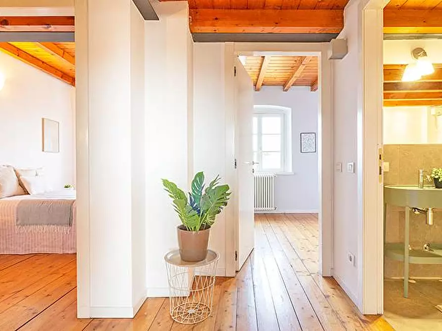 Immagine 13 di Attico in vendita  in via S. Alessandro 12 a Bergamo