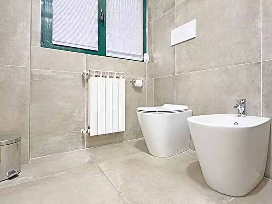 Immagine 11 di Ufficio in vendita  in via 24 maggio a Bergamo