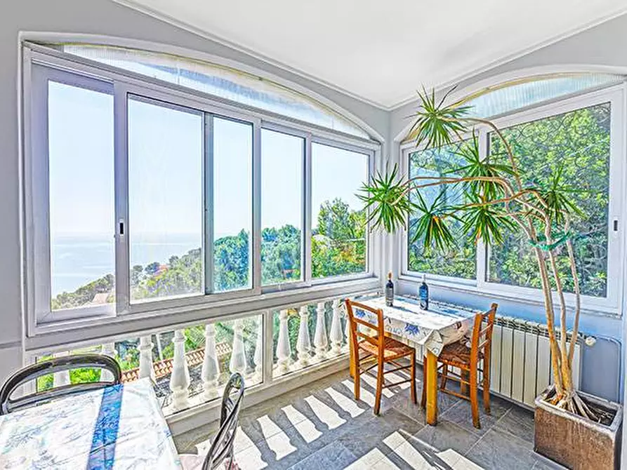 Immagine 19 di Villa in vendita  in via colline a Andora