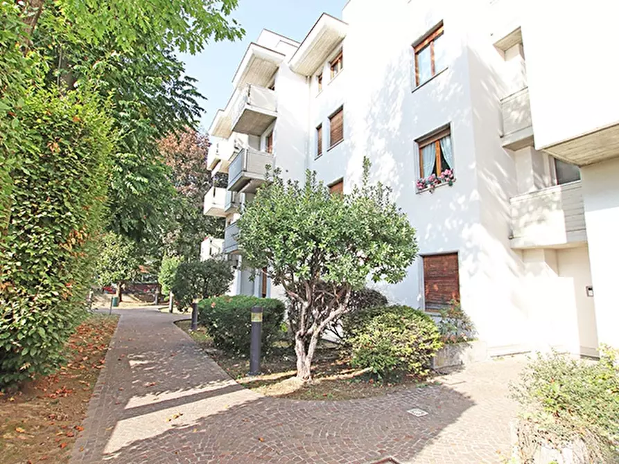 Immagine 5 di Appartamento in vendita  in via Milazzo a Bergamo