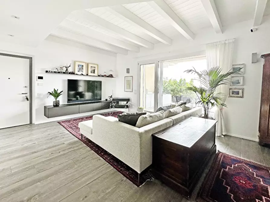 Immagine 6 di Attico in vendita  in via maddalena casulana a Bergamo