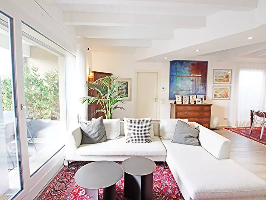 Immagine 9 di Attico in vendita  in via maddalena casulana a Bergamo