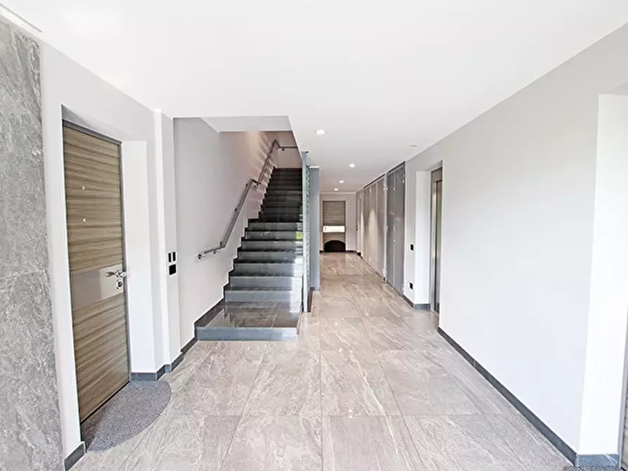 Immagine 19 di Attico in vendita  in via maddalena casulana a Bergamo