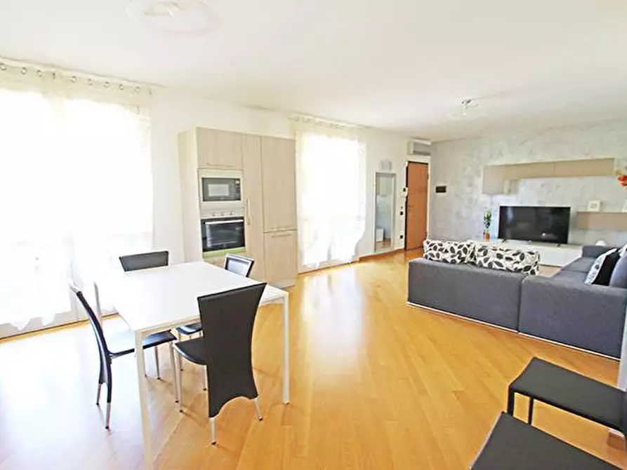 Immagine 2 di Appartamento in vendita  in via locatelli a Calcinate