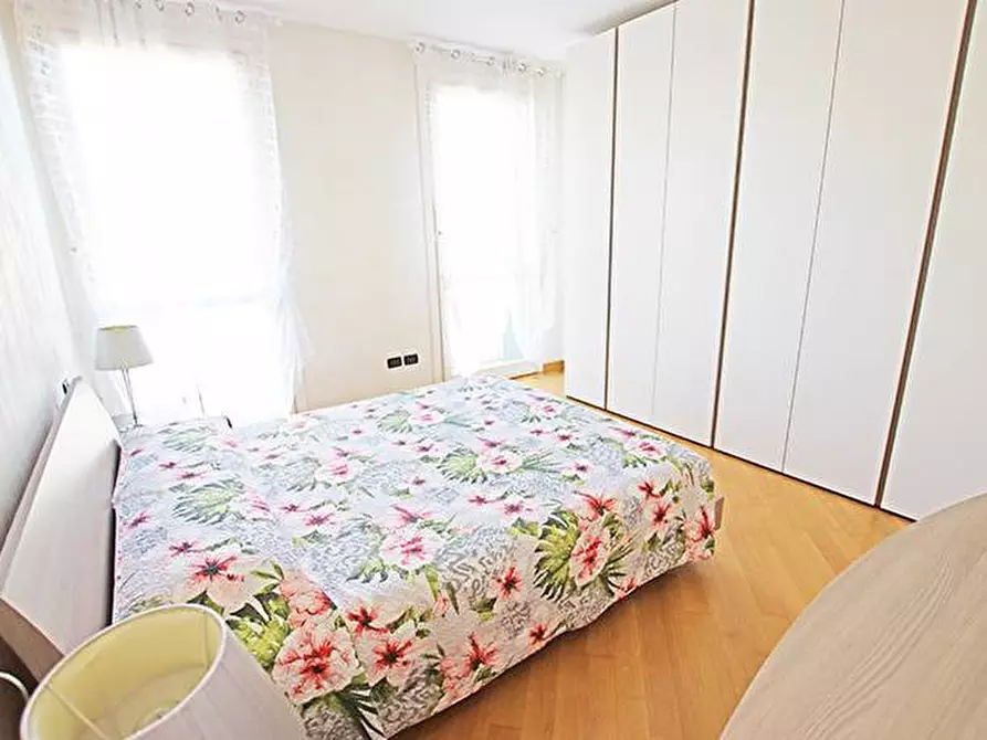 Immagine 13 di Appartamento in vendita  in via locatelli a Calcinate