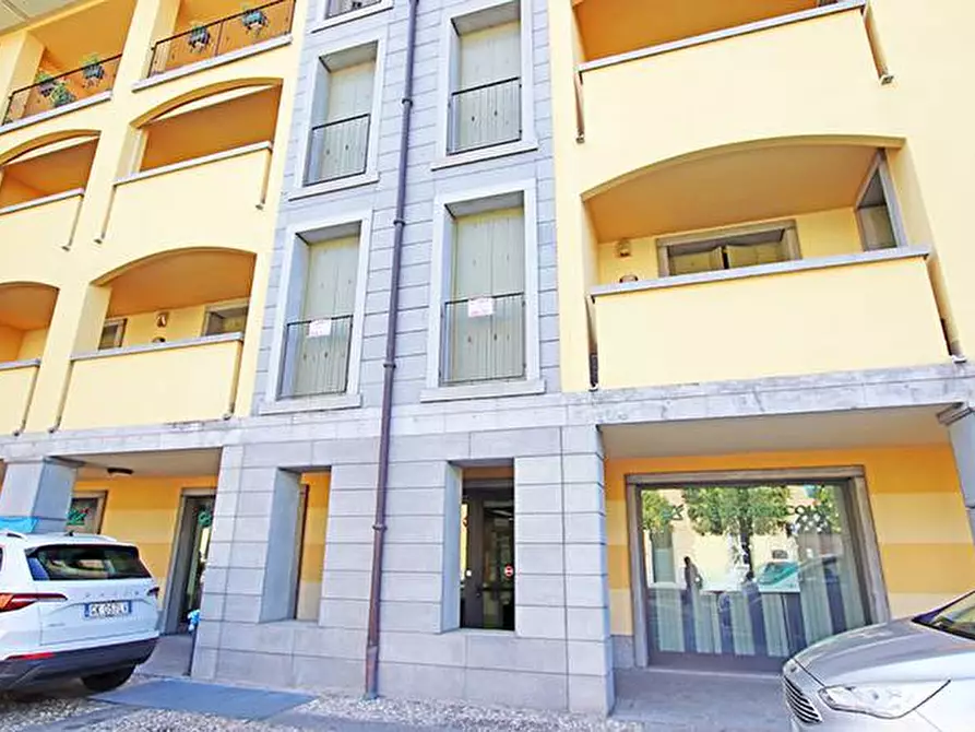 Immagine 22 di Appartamento in vendita  in via locatelli a Calcinate