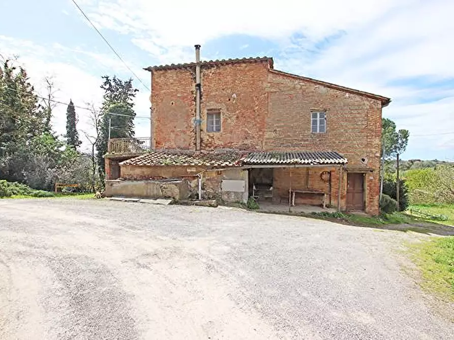 Immagine 25 di Rustico / casale in vendita  in via solferino a Terricciola